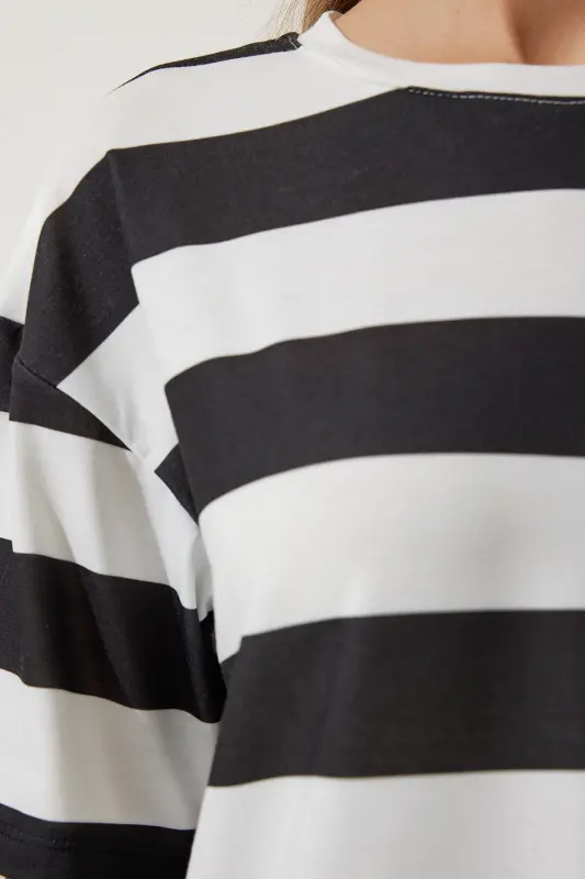 Women White Black Bicycle Neck Striped Crop Knit T-Shirt HF00452 - 5