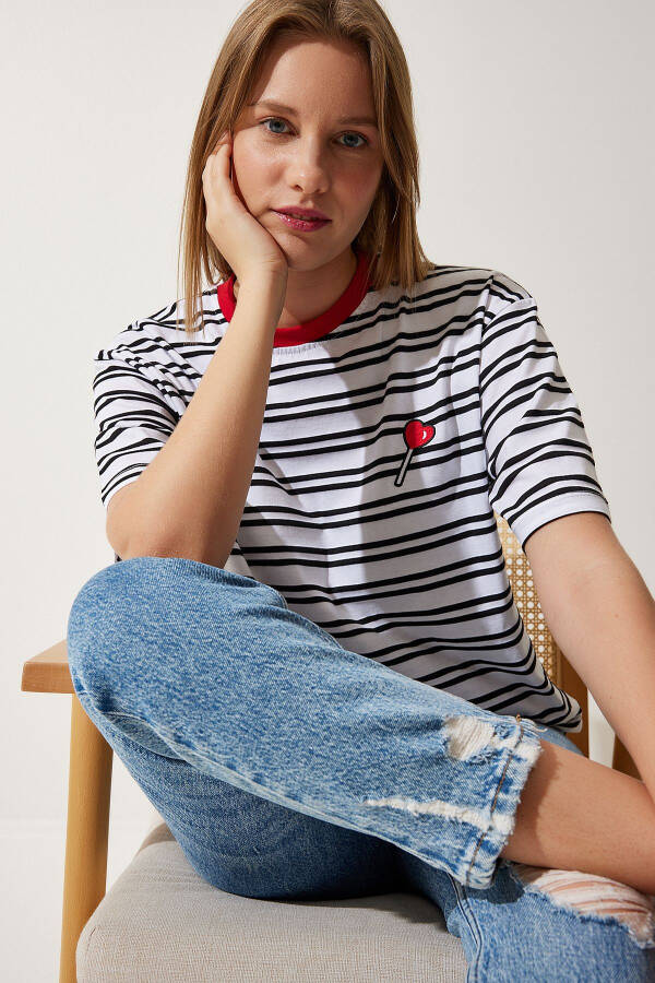 Women White Crew Neck Striped Knitted T-Shirt CR0 - 1