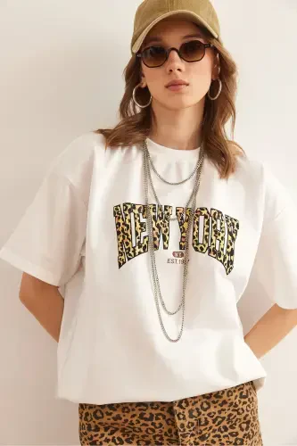 Women White Leopard New York Printed 2 Rope Relaxed Fit - 5