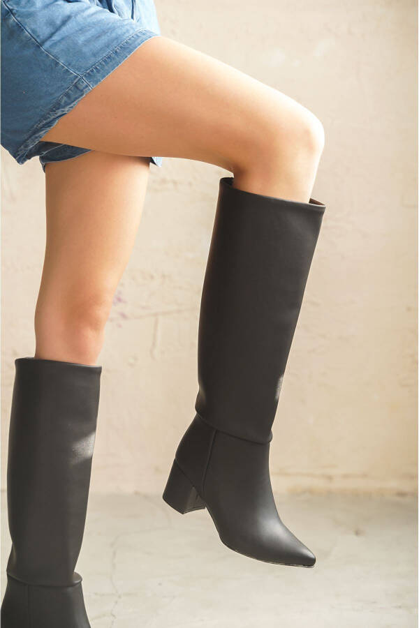 Women's Akel Knee-High Pull-On Boots - Black Leather - 3