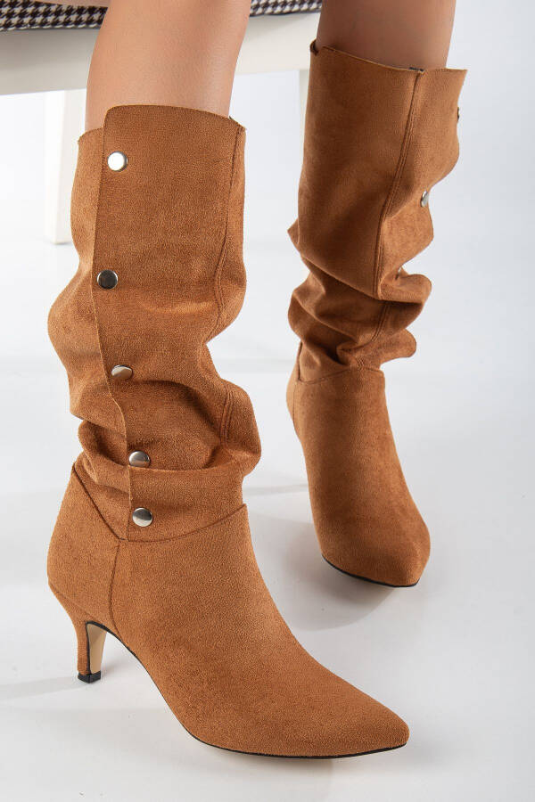 Women's ankle boots with mirror detail, pointed toe, and buckle closure. 6 cm suede heel. - 1