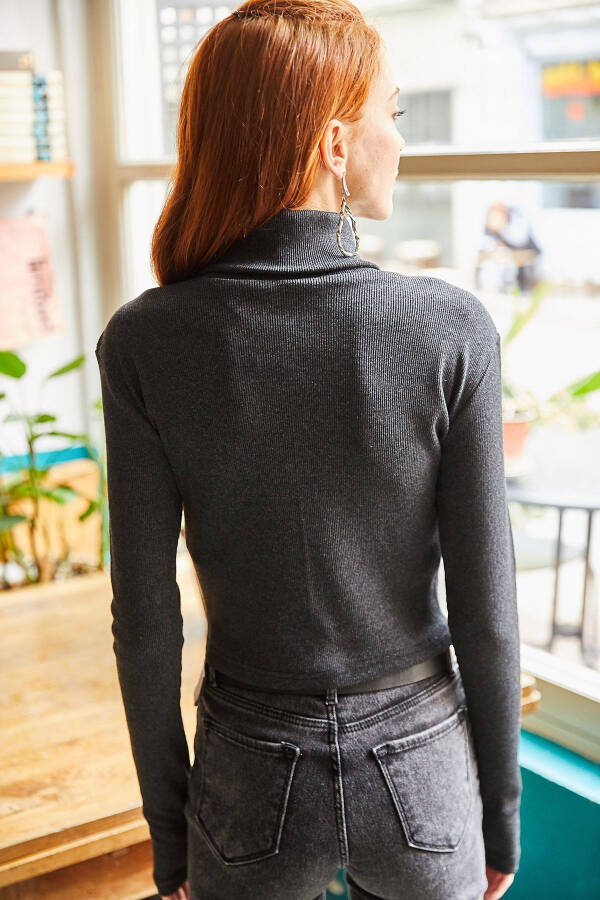 Women's Anthracite Fisherman Collar Finger Detail Lycra Crop Blouse BLZ-19001644 - 5