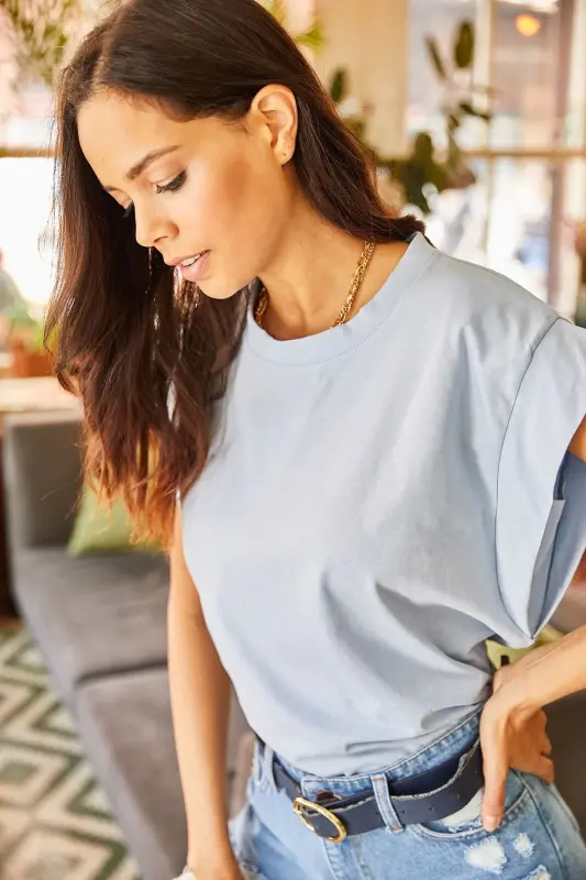 Women's Baby Blue Armpit Detailed Bat T-Shirt - 6