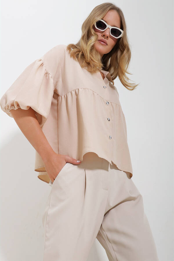 Women's Beige Balloon Sleeve Robe Ruched Kubra Cotton Crop Shirt ALC-X11624 - 4