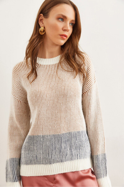 Women's Beige Grey Striped Thistle Knit Sweater - OLALOOK