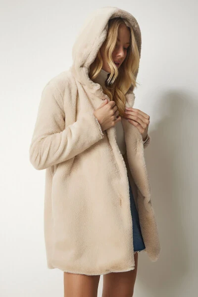 Women's Beige Hooded Oversize Furry Plush Coat RV00148 - HAPPINESS İSTANBUL