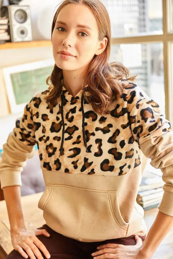 Women's Beige Leopard Fleece Detailed Thick Sweatshirt SWT-19000470 - 1