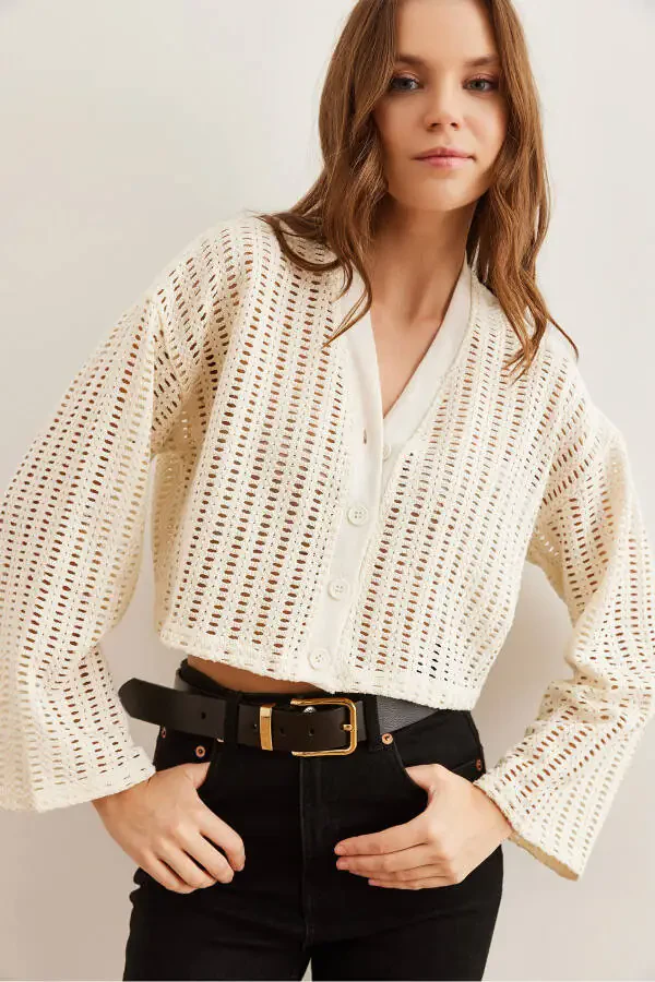 Women's Beige Perforated Button-Up Cropped Knitted Cardigan HRK-19000311 - 1