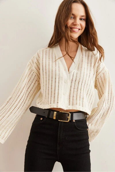 Women's Beige Perforated Button-Up Cropped Knitted Cardigan HRK-19000311 - 3