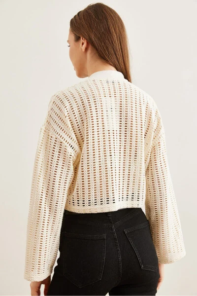 Women's Beige Perforated Button-Up Cropped Knitted Cardigan HRK-19000311 - 7