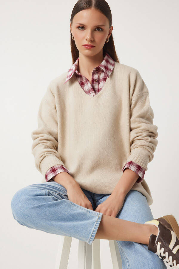 Women's Beige V-Neck Knit Sweater ZA00063 - 2