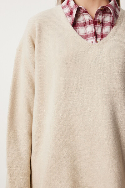 Women's Beige V-Neck Knit Sweater ZA00063 - 3