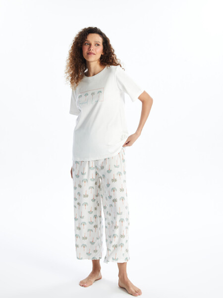 Women's Bicycle Neck Printed Short Sleeve Capri Pajama Set - 12