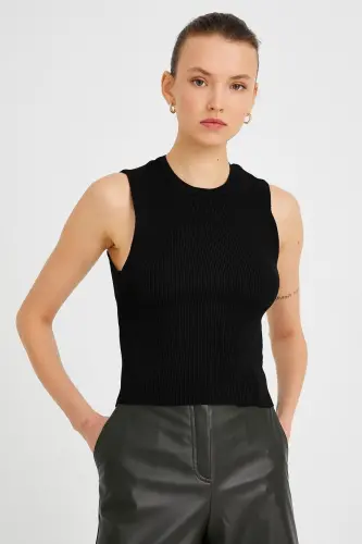 Women's Bike Collar Tank Top 2sak30003ht - 3