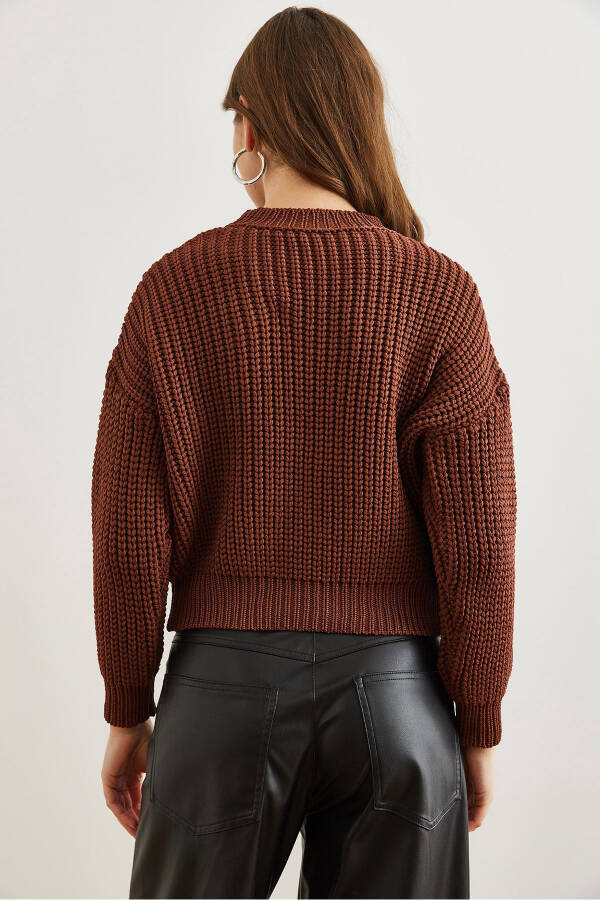 Women's Bitter Coffee Bike Collar Thick Knit Oversized Pullover Sweater KZK-19000856 - 5