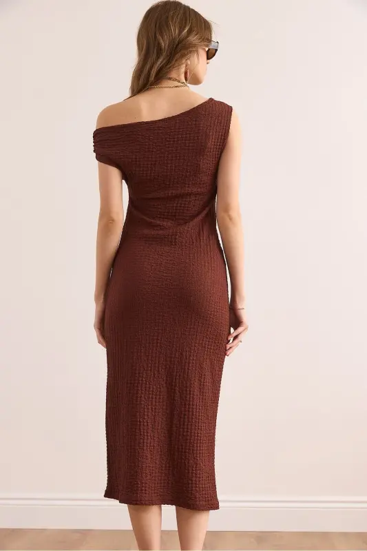 Women's Bitter Coffee One Shoulder Textured Midi Dress CLO-19 - 2