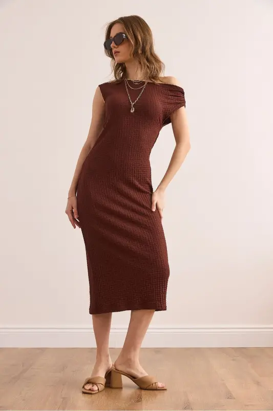Women's Bitter Coffee One Shoulder Textured Midi Dress CLO-19 - 4