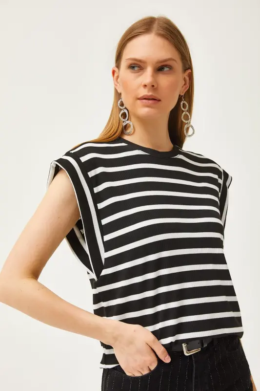 Women's Black Armhole Detailed Striped Lycra T-shirt - 3
