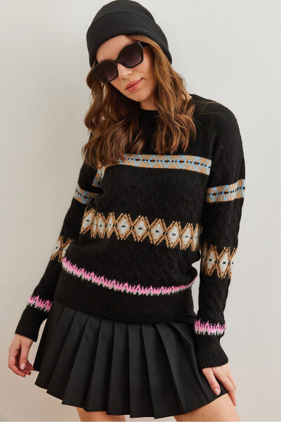 Women's Black Baklava Pattern Cable Knit Sweater KZK-19000907 - OLALOOK