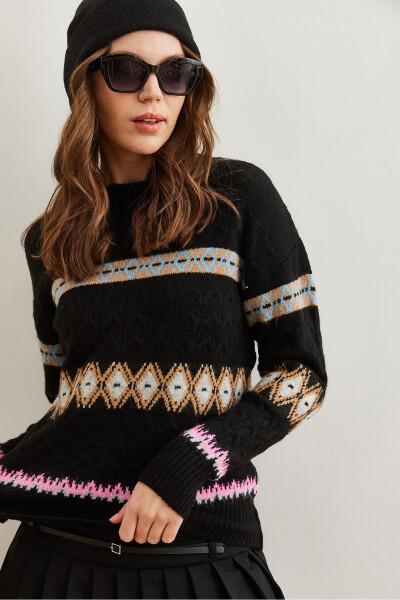 Women's Black Baklava Pattern Cable Knit Sweater KZK-19000907 - OLALOOK (1)