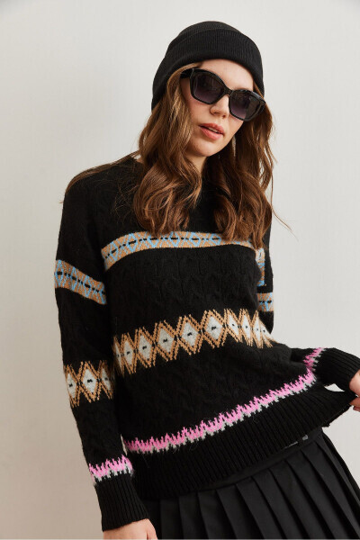 Women's Black Baklava Pattern Cable Knit Sweater KZK-19000907 - 3