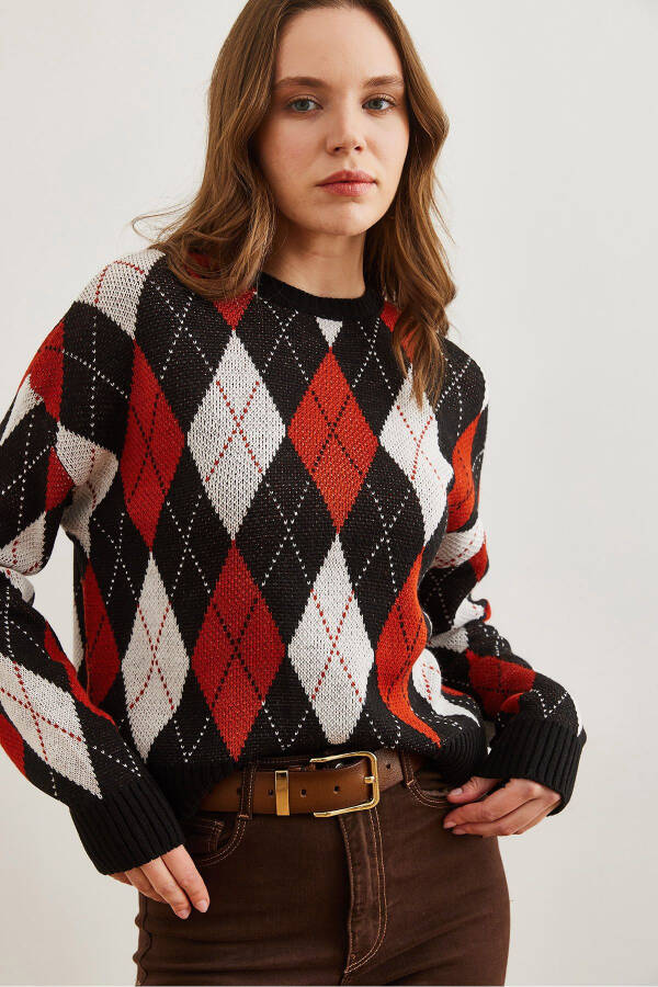 Women's Black Baklava Patterned Crop Knitted Sweater KZK-19000910 - 2