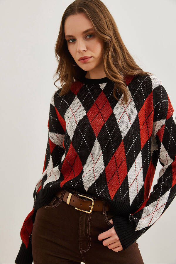 Women's Black Baklava Patterned Crop Knitted Sweater KZK-19000910 - 3