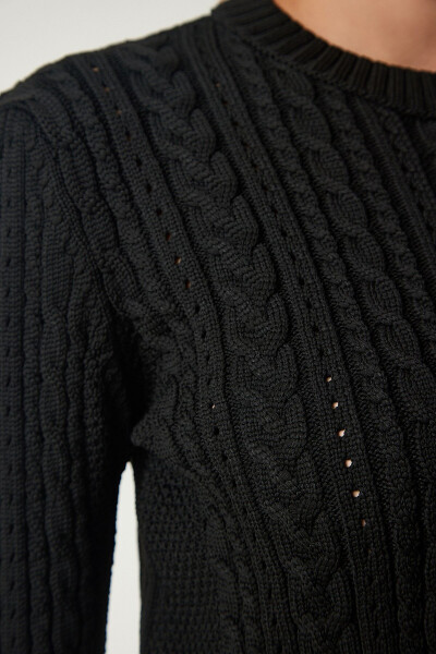 Women's Black Bicycle Collar Knitted Motif Crop Knitwear - 5
