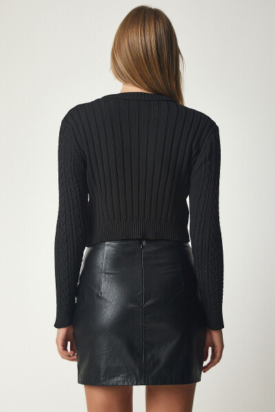 Women's Black Bicycle Collar Knitted Motif Crop Knitwear - 6