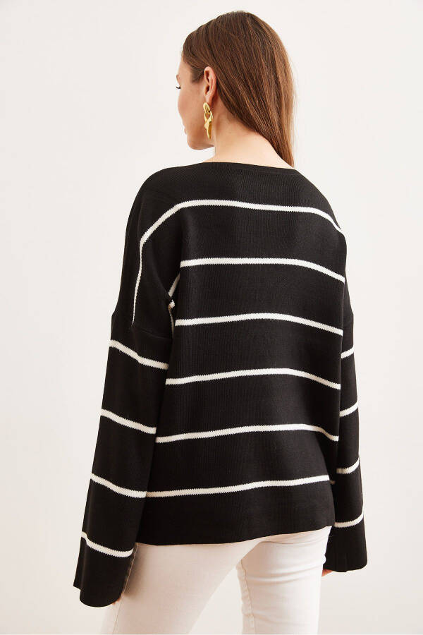 Women's Black Boat Neck Striped Loose Knitted Sweater KZK-19000921 - 6
