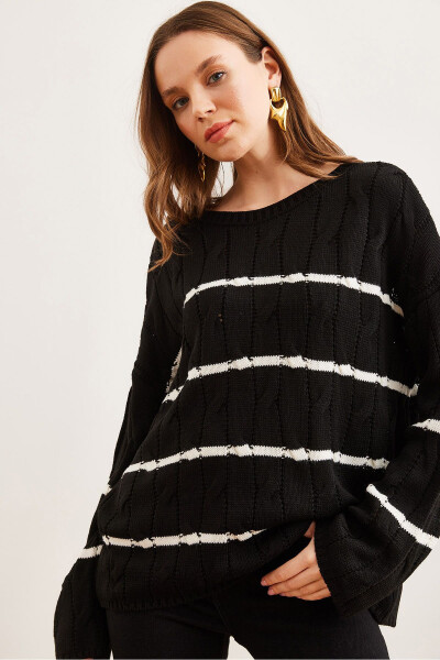 Women's Black Braid Knitted Sweater with Line Details - 4