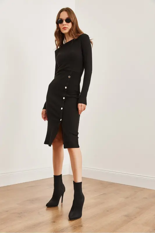 Women's Black Button Detailed Slit Midi Stretch Dress - 2