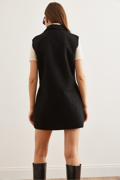 Womens Black Button Pocket Boucle Vest - 8