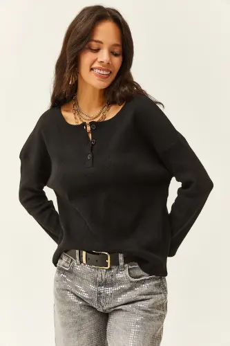 Women's Black Buttoned Plushy Relaxed Fit Sweater KZK-19000721-Black - 3