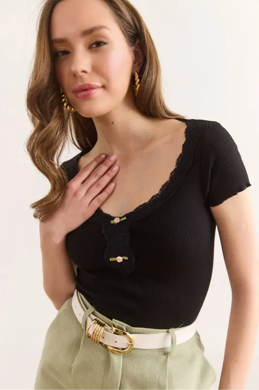 Women's Black Collar Detailed Crop Ribbed Blouse BLZ-19 - 1