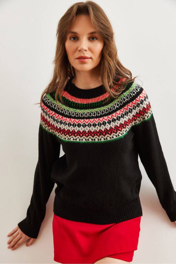 Women's Black Collared Patterned Soft Textured Knitted Sweater KZK-19000846 - 8