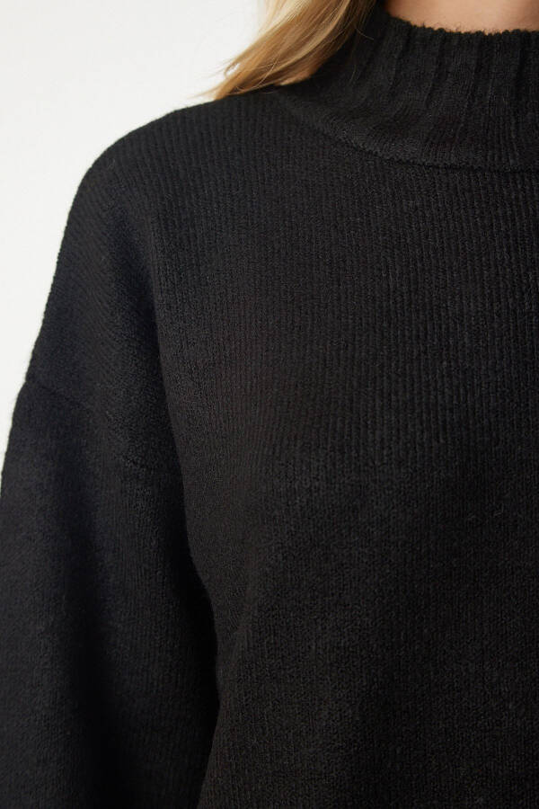 Women's Black Crew Neck Soft Textured Knit Sweater Kİ00095 - 4