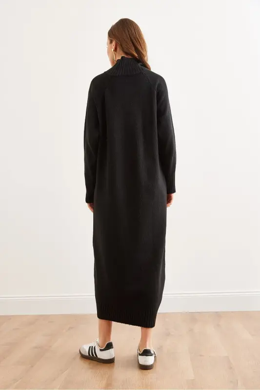 Women's Black Detachable Collar Button Detailed Maxi T - 4