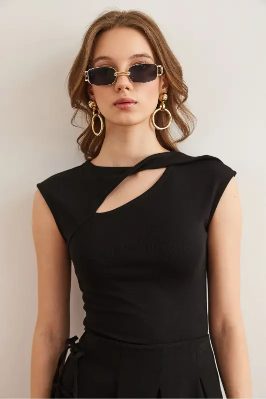 Women's Black Drop Neckline Shoulder Detail Cotton Model - 2