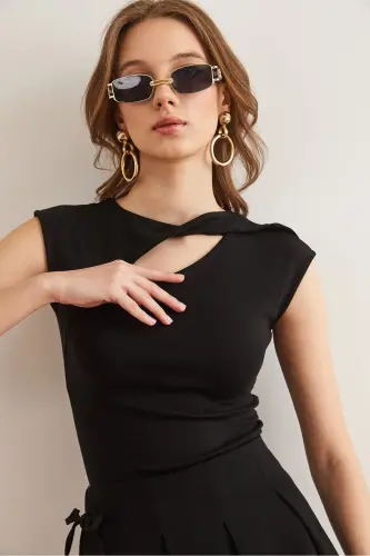 Women's Black Drop Neckline Shoulder Detail Cotton Model - 5