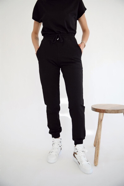 Women's Black Elastic-Cuff Tracksuit Bottoms - 6