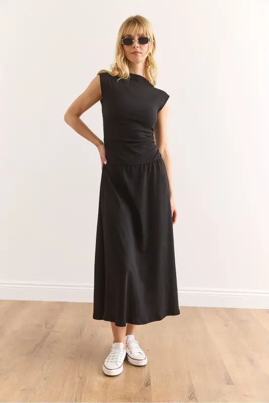 Women's Black Fitted Waist Steel Interlock Dress - 4