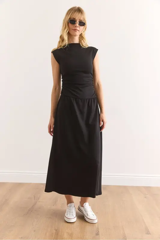 Women's Black Fitted Waist Steel Interlock Dress - 5