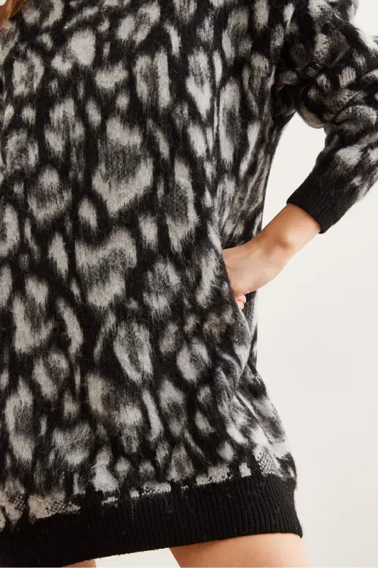 Women's Black Fleece Oversize Leopard Tunic Dress - 5