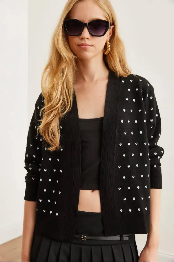 Women's Black Heart Detail Thick Belt Knit Cardigan - 1