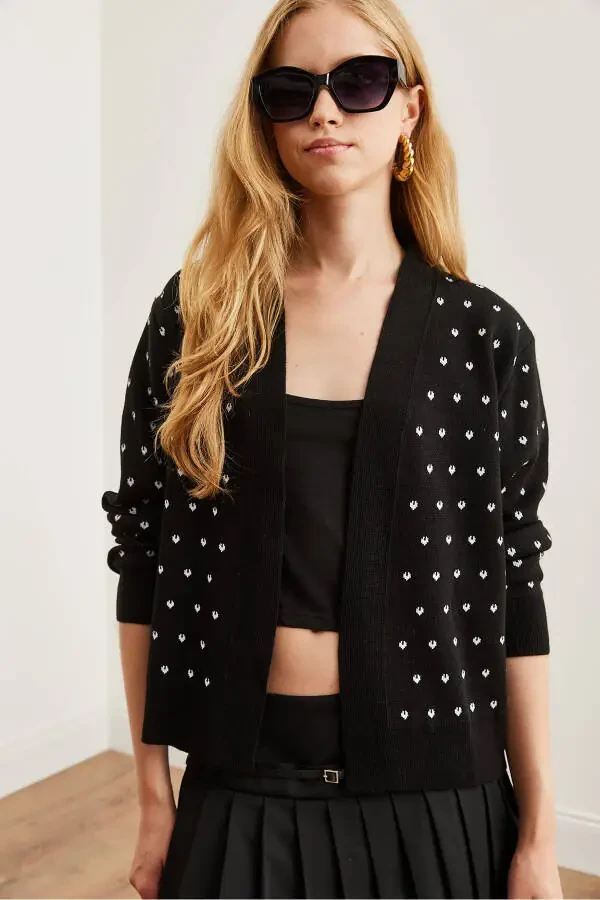 Women's Black Heart Detail Thick Belt Knit Cardigan - 3