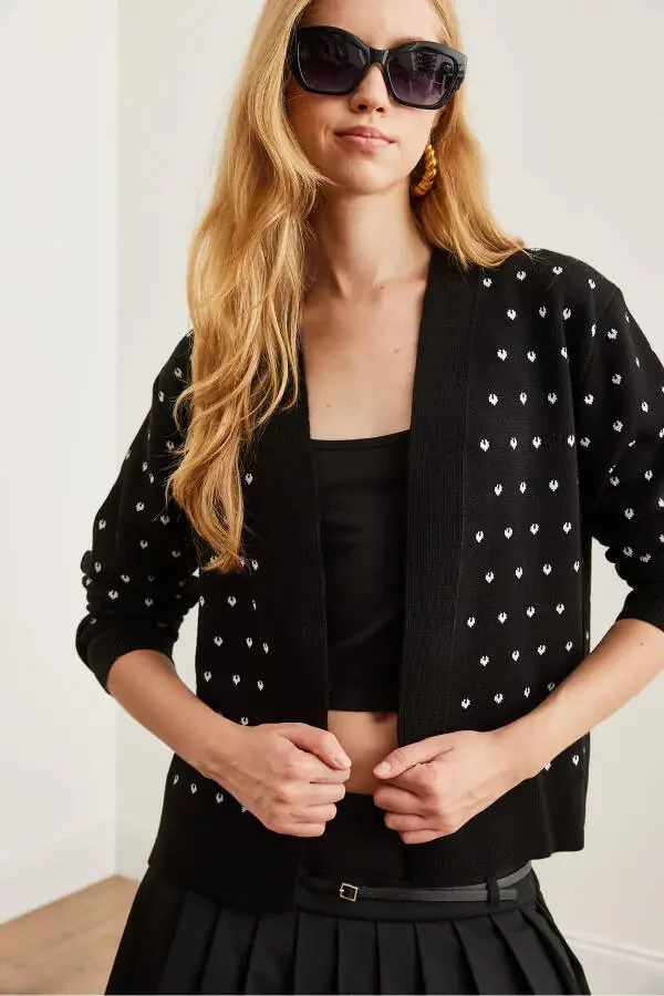 Women's Black Heart Detail Thick Belt Knit Cardigan - 4