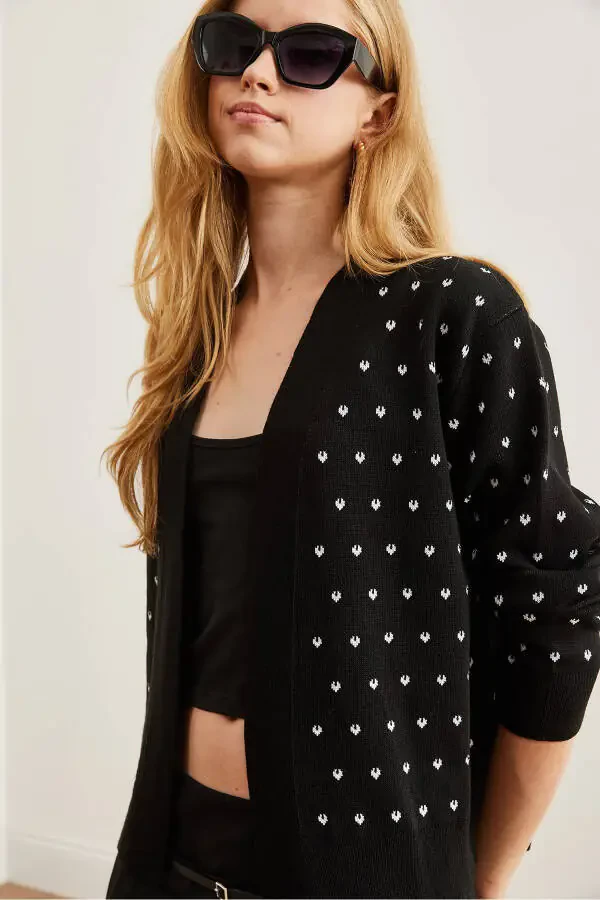 Women's Black Heart Detail Thick Belt Knit Cardigan - 5