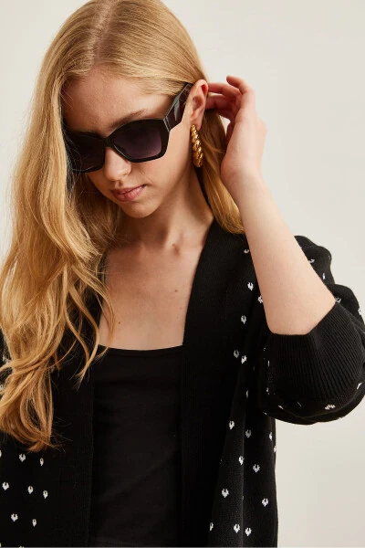 Women's Black Heart Detail Thick Belt Knit Cardigan - 6