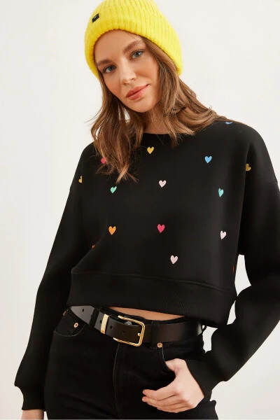 Women's Black Heart Embroidered Thistle Crop Oversized Sweatshirt SWT-19000662 - 1